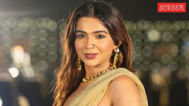 يتحدث أبورفا موخية عن الجدل الكامن في الهند.