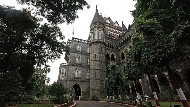 Mumbai unlicensed pet shops and breeders