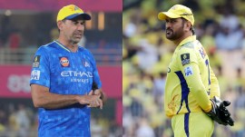 L-R: CSK head coach Stephen Fleming and former captain MS Dhoni. (Sportzpics for IPL)
