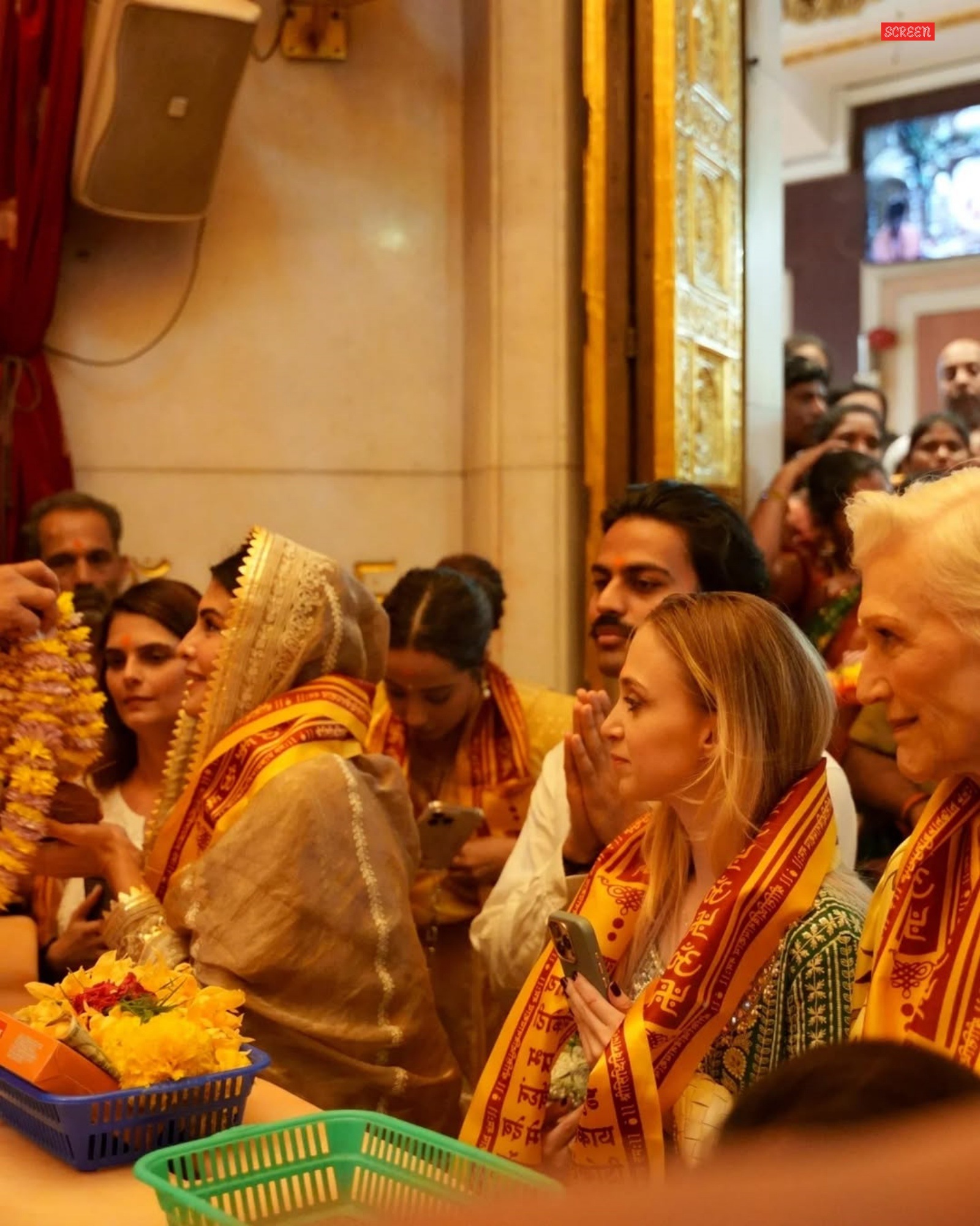 Jacqueline Fernandez and Maye Musk from the Siddhivinayak Temple visit 