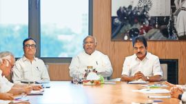 national herald case, Mallikarjun Kharge, sonia gandhi, rahul gandhi, Enforcement Directorate, national herald case chargesheet, congress, Indian express news, current affairs