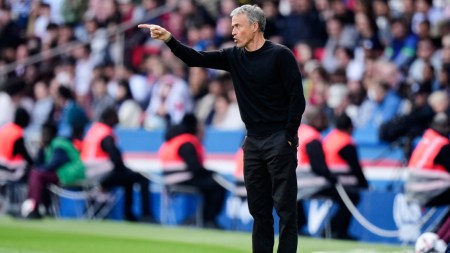 PSG's head coach Luis Enrique during League One match against Le Havre. (AP)