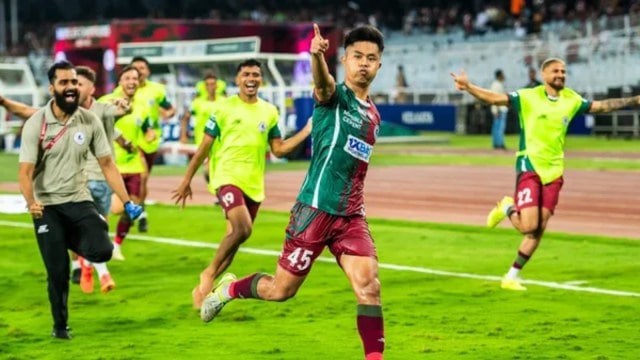 ISL: وضع Lalengmawia Ralte جانبه في اللحظات الأخيرة من وقت الإصابة. (ISL)