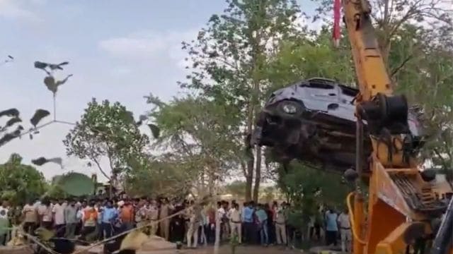 Eleven dead as van hits bike, lands in water-filled well in MP