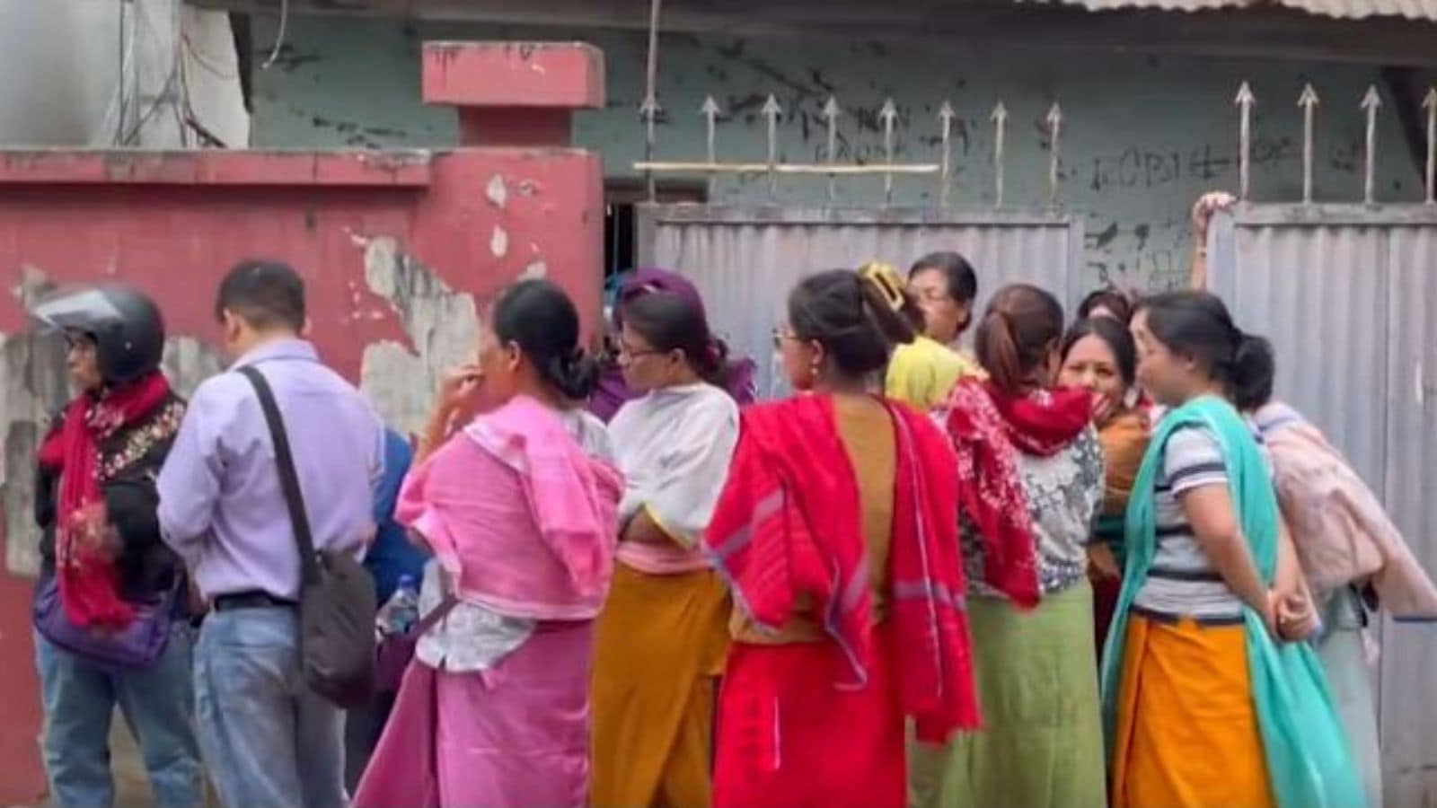 Women protesters storm Manipur ex-deputy CM Joykumar’s residence over post on Arambai Tenggol