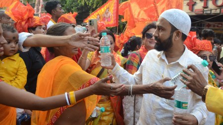 BJP alleges attack in Park Circus, Police deny claim Amid heavy bandobast, Ram Navami concludes peacefully