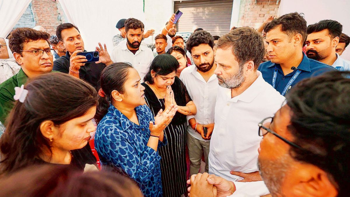 Rahul Gandhi, Rahul Gandhi meets kin of Pahalgam attack victim, Pahalgam attack, Pahalgam terror attack, Pahalgam terrorist attack, Pahalgam terrorists, Indian army, india pakistan ties, india pakistan tensions, article 370, Indian army, Abrogation of Article 370, terrorism, terrorist attack, Kashmir attack, Jammu and Kashmir terrorist attack, Jammu and Kashmir, cross-border infiltration, border security, border infiltration, Indian express news, current affairs