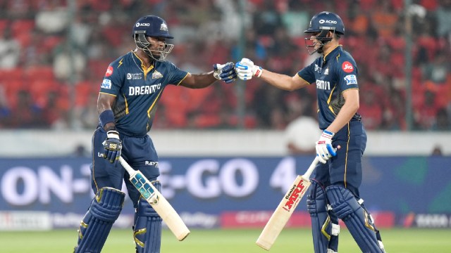 Gujarat Titans' Sherfane Rutherford and Shubman Gill in action against Sunrisers Hyderabad during IPL 2025. (Sportzpics for IPL)