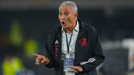 Flamengo's coach Tite gestures during a Copa Libertadores Group E soccer match against Colombia's Millonarios at El Campin stadium in Bogota, Colombia, Tuesday, April 2, 2024. (AP Photo)
