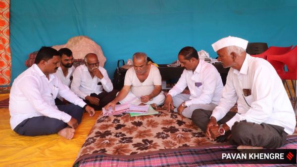 An average tamasha group has 40 artists, besides as many members of staff, such as cooks, technicians, and drivers of vehicles.