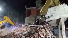 vadodara-3-storey-building collapse