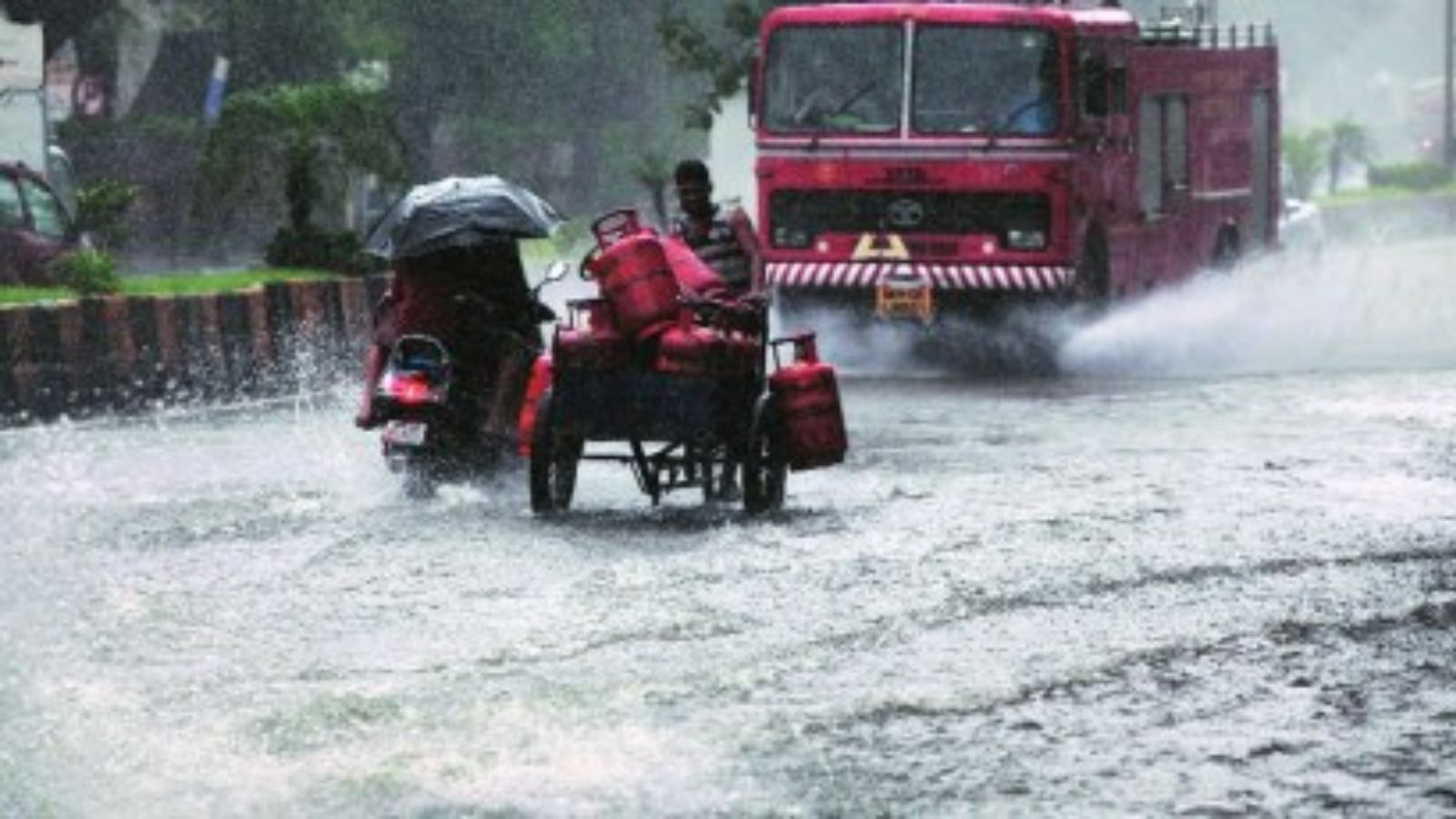 The gravity of the issue is evident from the corporation’s previous efforts, where pumps were deployed to remove excess rainwater during heavy downpours.