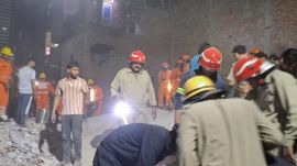 delhi building collapse (2) delhi building collapse