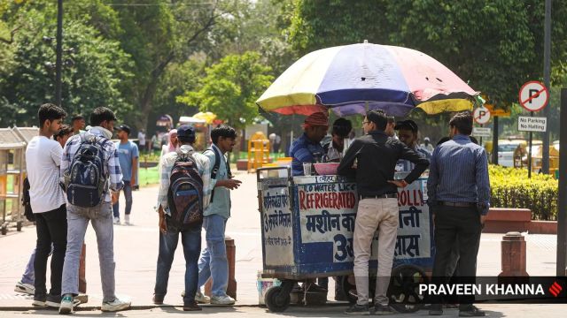 delhi temperature today