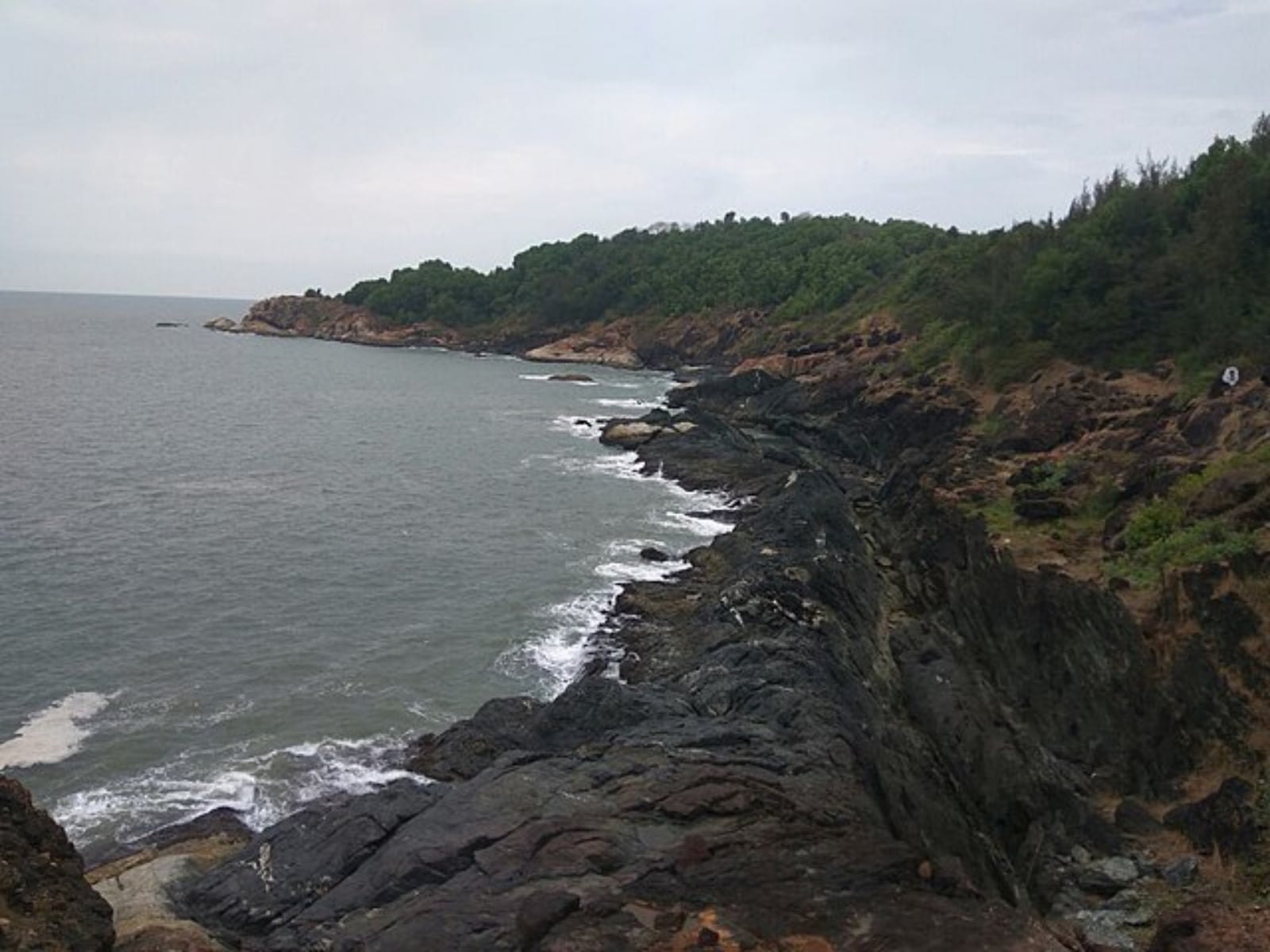The traditional lifestyle of Gokarna residents and their welcoming nature make Gokarna an excelent retreat.
