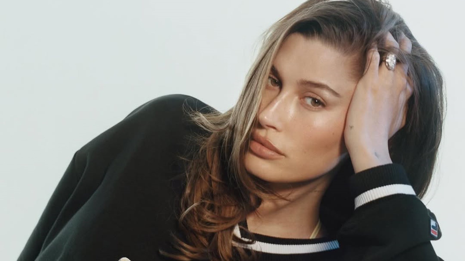 Hailey Bieber has sustained ovarian cysts again