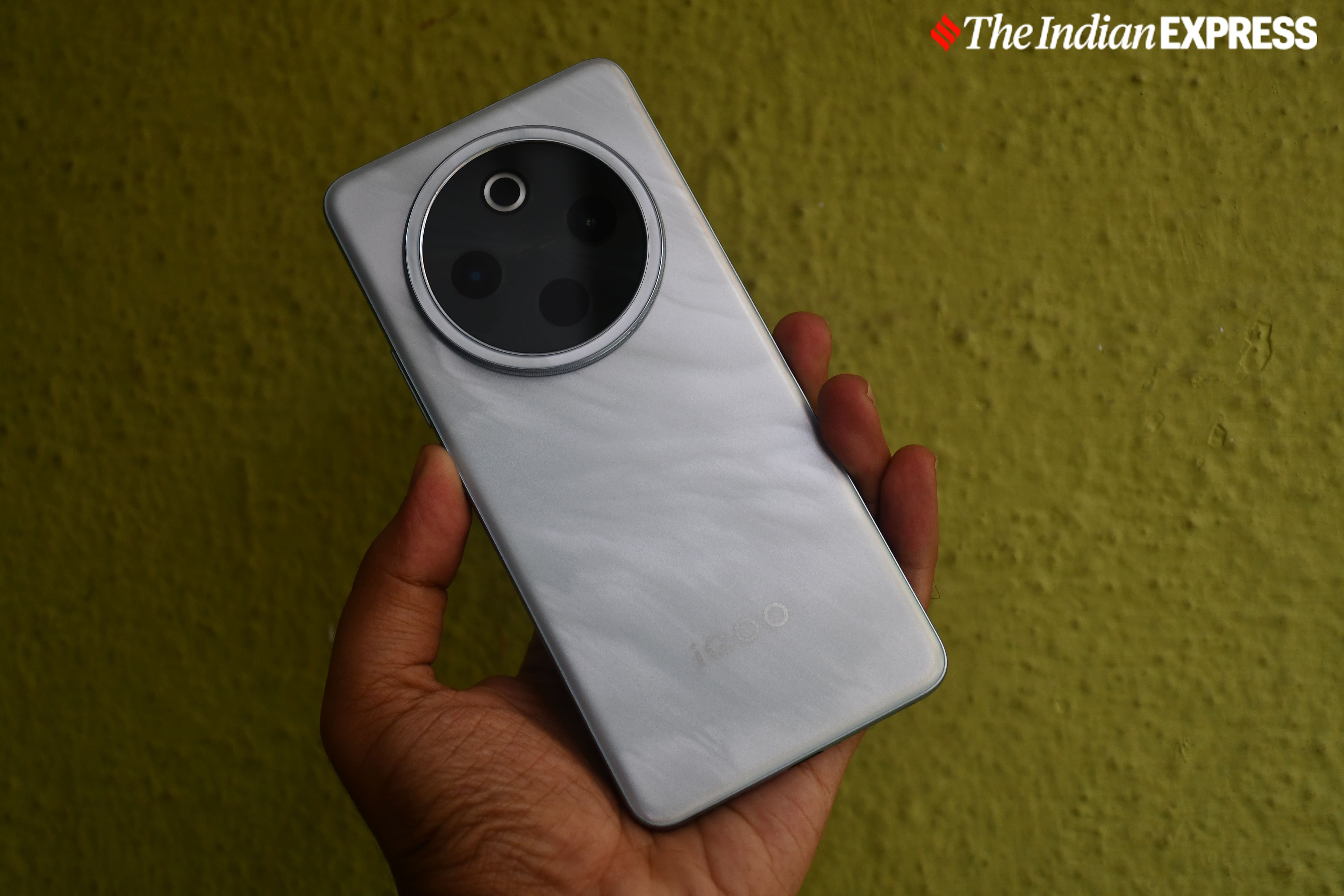 iQOO Z10 review.