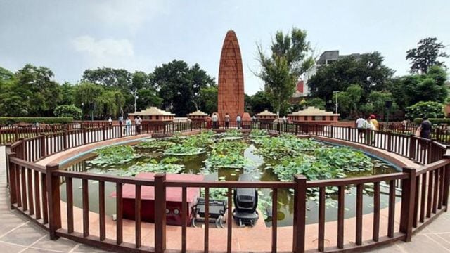 Jallianwala bagh massacre, pm modi, tributes