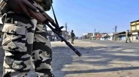 Indian army, Indian Army soldiers assault, Indian Army personnel assault, assault by Army soldiers, Kashmir, jammu and Kashmir, Indian express news, current affairs