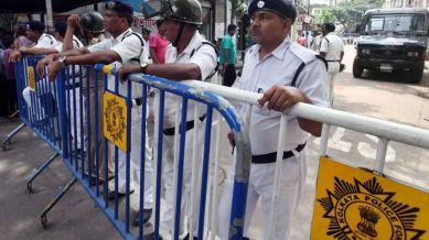West Bengal protesting school teachers face lathi charge