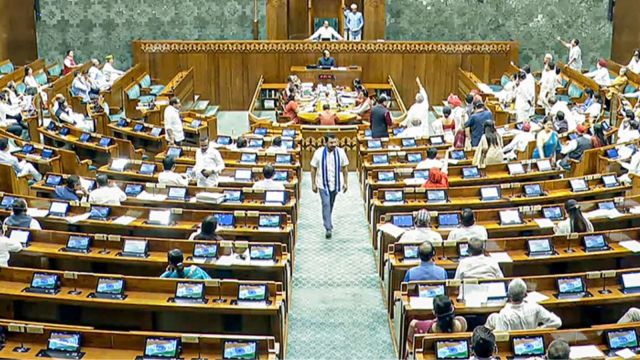 lok sabha waqf bill table