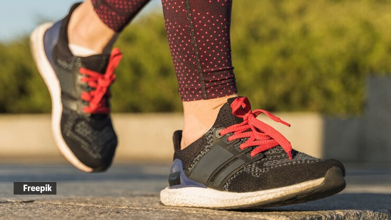 What is the main difference between sneakers and walking shoes ...