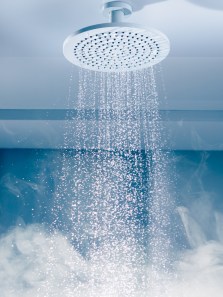 Hot vs Cold showers: Health benefits explained