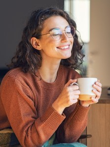 Health risks of drinking 15–20 cups of tea or coffee daily