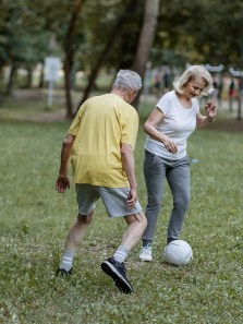 Simple fitness habits for seniors