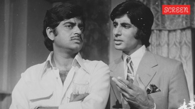During the filming of director Yash Chopra's Kaala Patthar, Amitabh Bachchan and Shatrughan Sinha hardly spoke to each other on set.