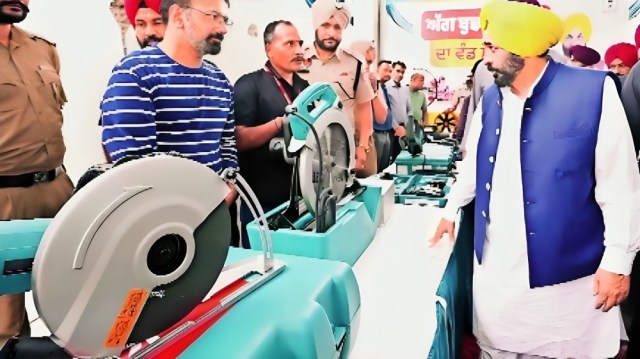 CM Mann, firefighting