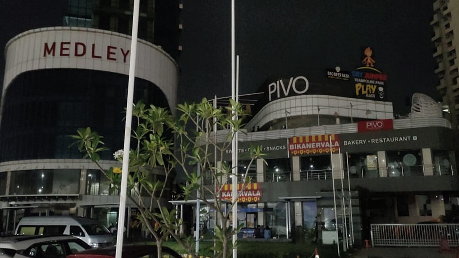 Establishments in Gurgaon observed a blackout from 7.50 pm to 8 pm on Wednesday