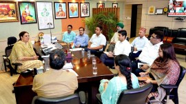 Harpreet Kaur Babla meet harpreet kaur babla meeting with chandigarh municipal corporation officials