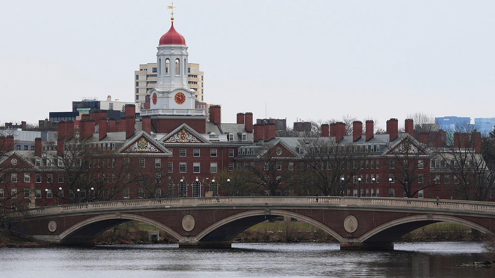 Trump administration revokes harvard's authority to enroll foreign students  | trump harvard international student latest news update