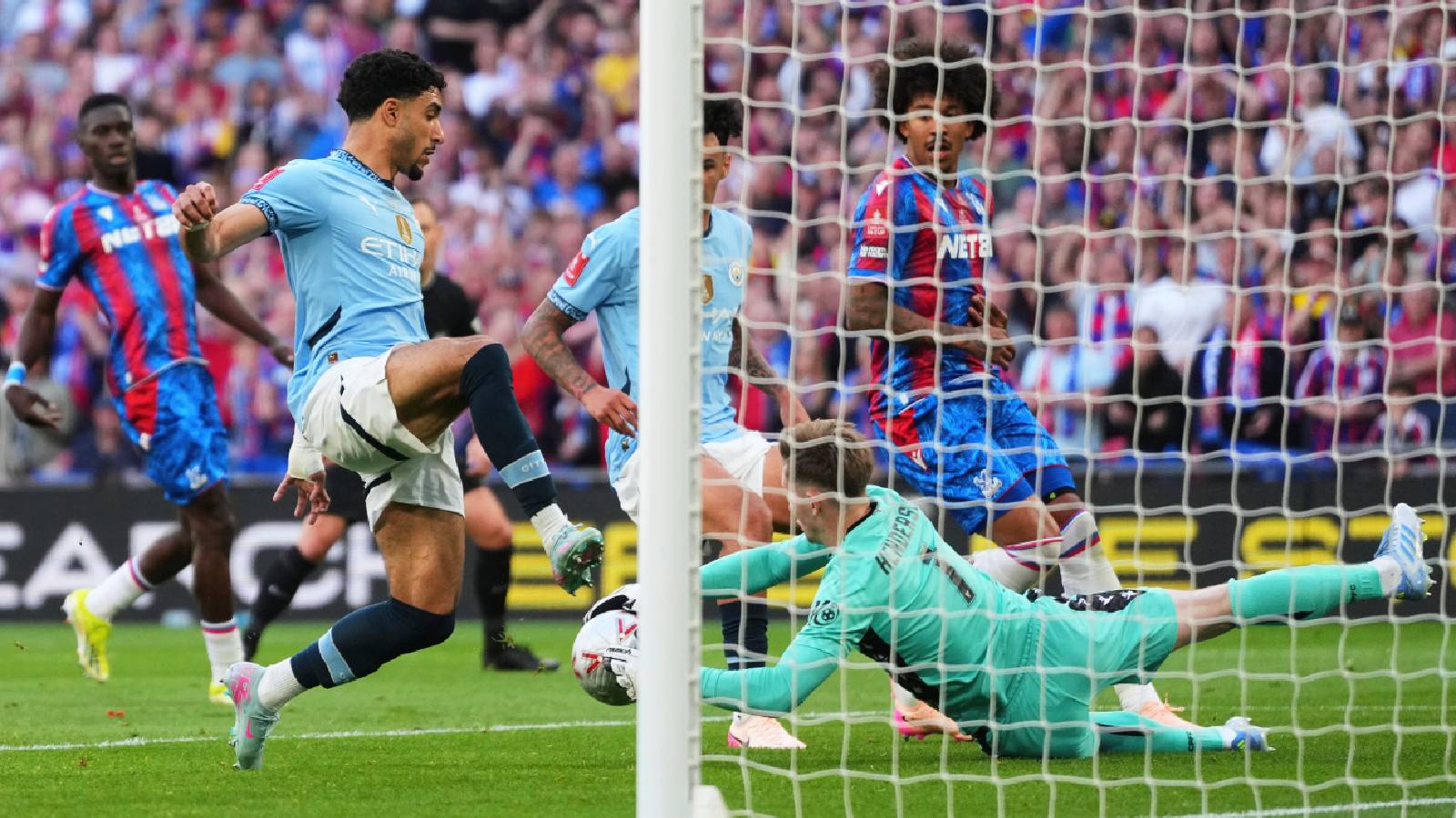 ‘I knew which way he was going’: Crystal Palace goalkeeper Dean Henderson on saving Omar Marmoush penalty in FA Cup final | Football News ‘I knew which way he was going’: Crystal Palace goalkeeper Dean Henderson on saving Omar Marmoush penalty in FA Cup final | Football News