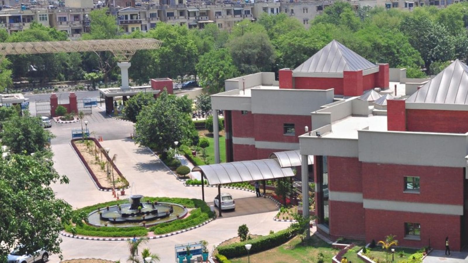 indianexpress.com - GGSIPU Admissions: IP University extends deadline application for 30 NLT, merit-based courses
