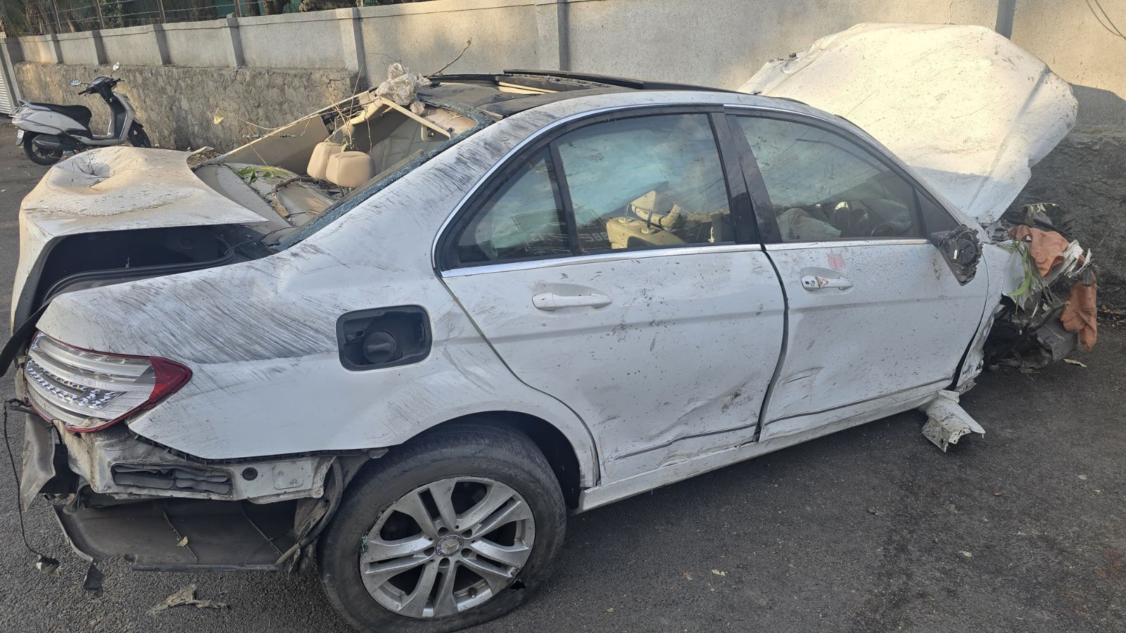One killed as drunk driver crashes Mercedes into bike | Pune News - The ...