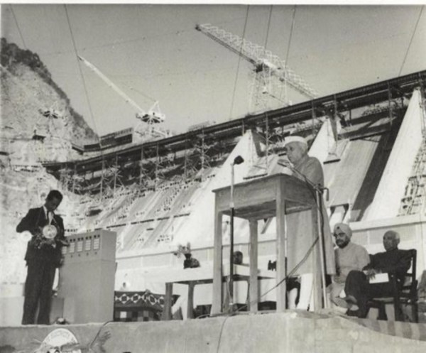 Jawaharlal Nehru during the construction of the Bhakra Dam in Punjab, 1953 (Source: Wikipedia)
