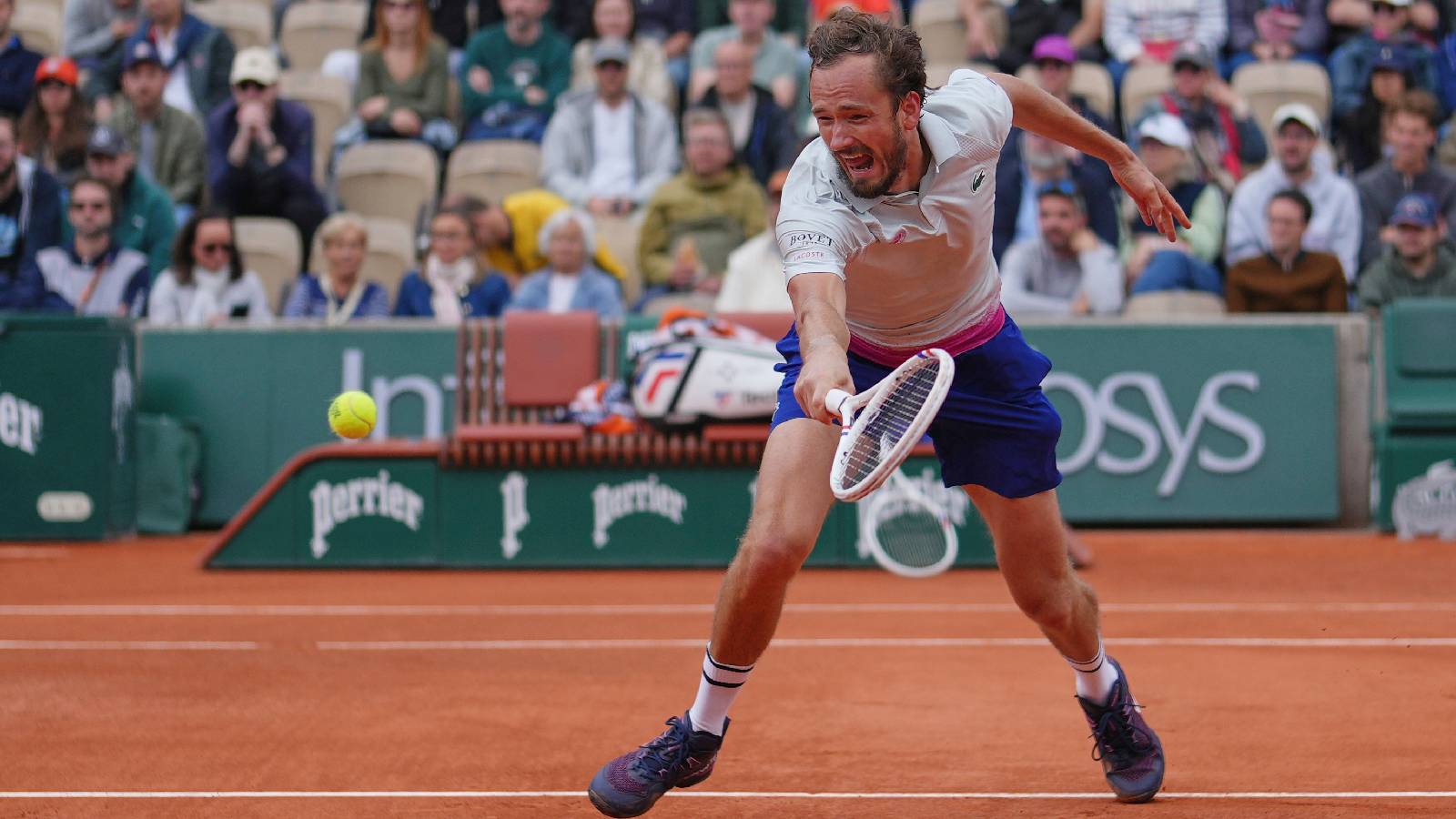 Cameron Norrie ousts Daniil Medvedev from French Open first round, beats Russian 7-5, 6-3, 4-6, 1-6, 7-5