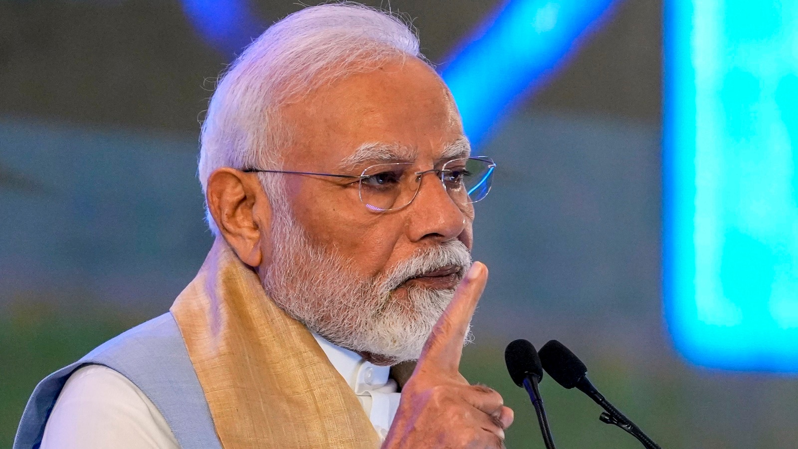 PM Modi는 Op Sindoor에서 사용되는 기술인 Indian에서 만든 무기를 환영합니다. “우리의 결의, 용기 및 변화의 그림”