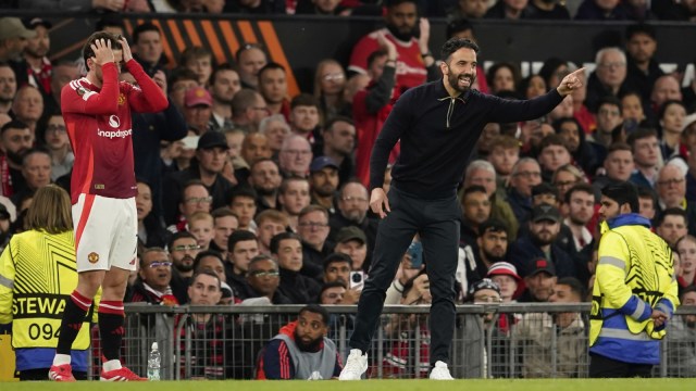 مدير مانشستر يونايتد روبن أموريم خلال نهائي دوري أوروبا في UEFA مقابل Athletic Bilbao. (الصورة: AP)