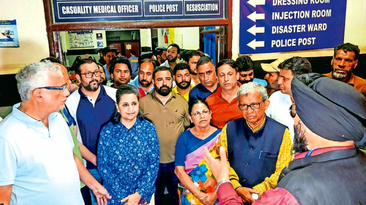 shelling-hit Poonch, Poonch, Poonch shelling, Rahul Gandhi, Derek O'Brien, Trinamool Congress, Omar Abdullah, Indian express news, current affairs