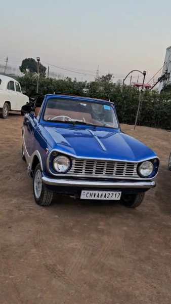 Another vintage car