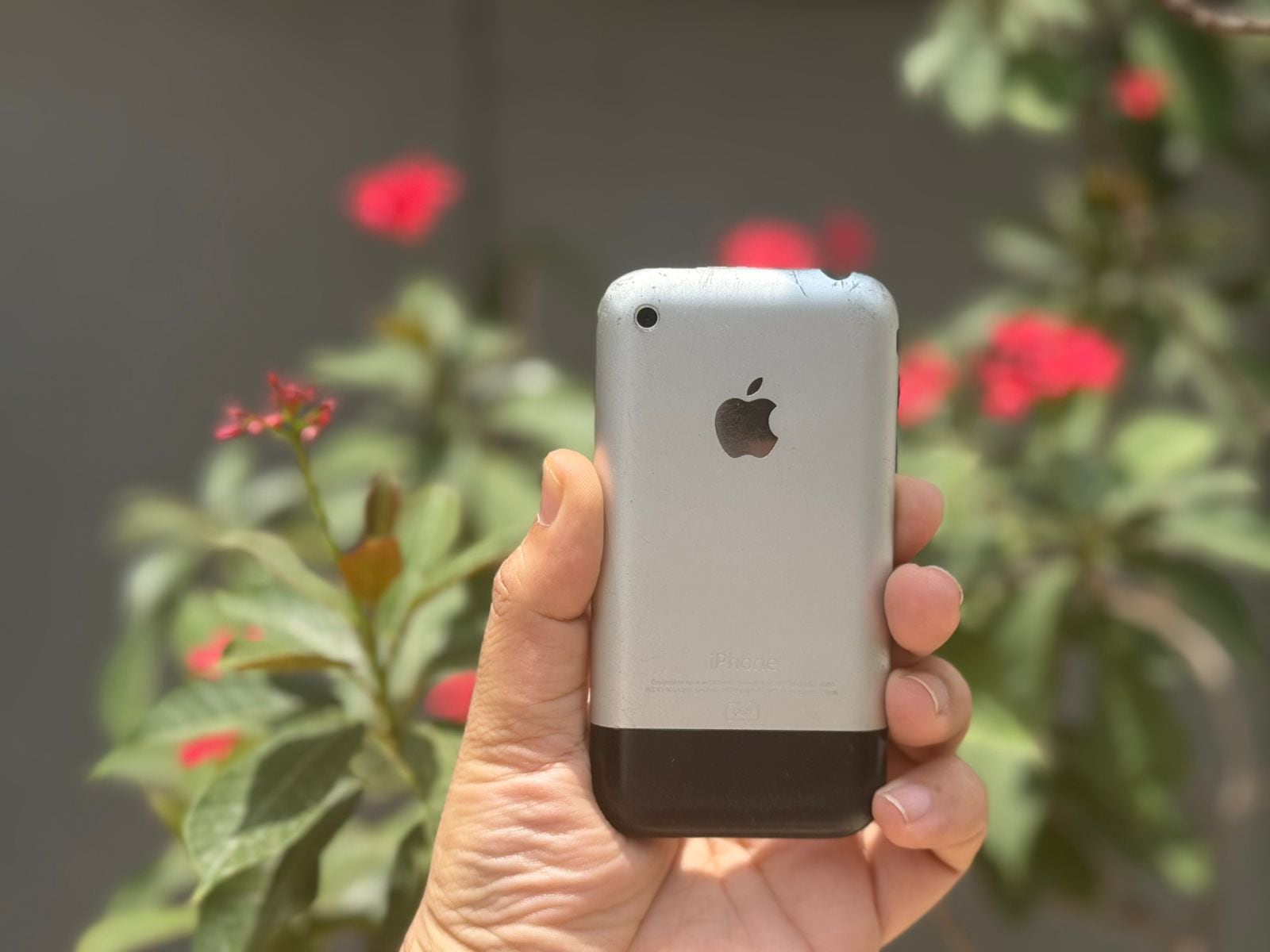 The first Apple iPhone designed by Jony Ive. 