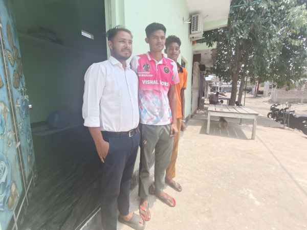 Rahul Sisodia with his family members who prepare for UPSC and NEET exams