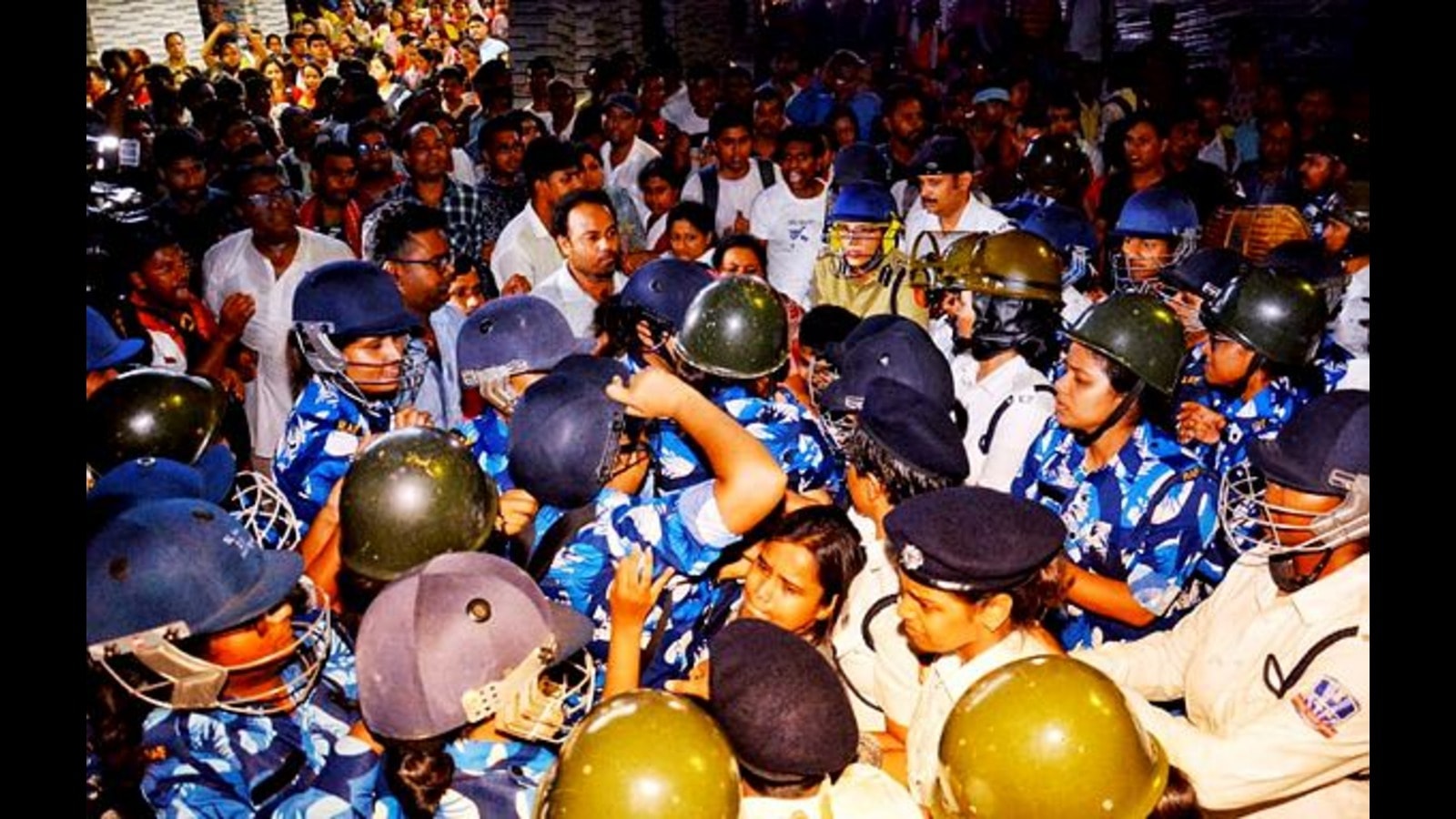 Followed protocol before lathi-charging, respect their sentiments’: Bengal police on teachers protesting outside Bikash Bhawan