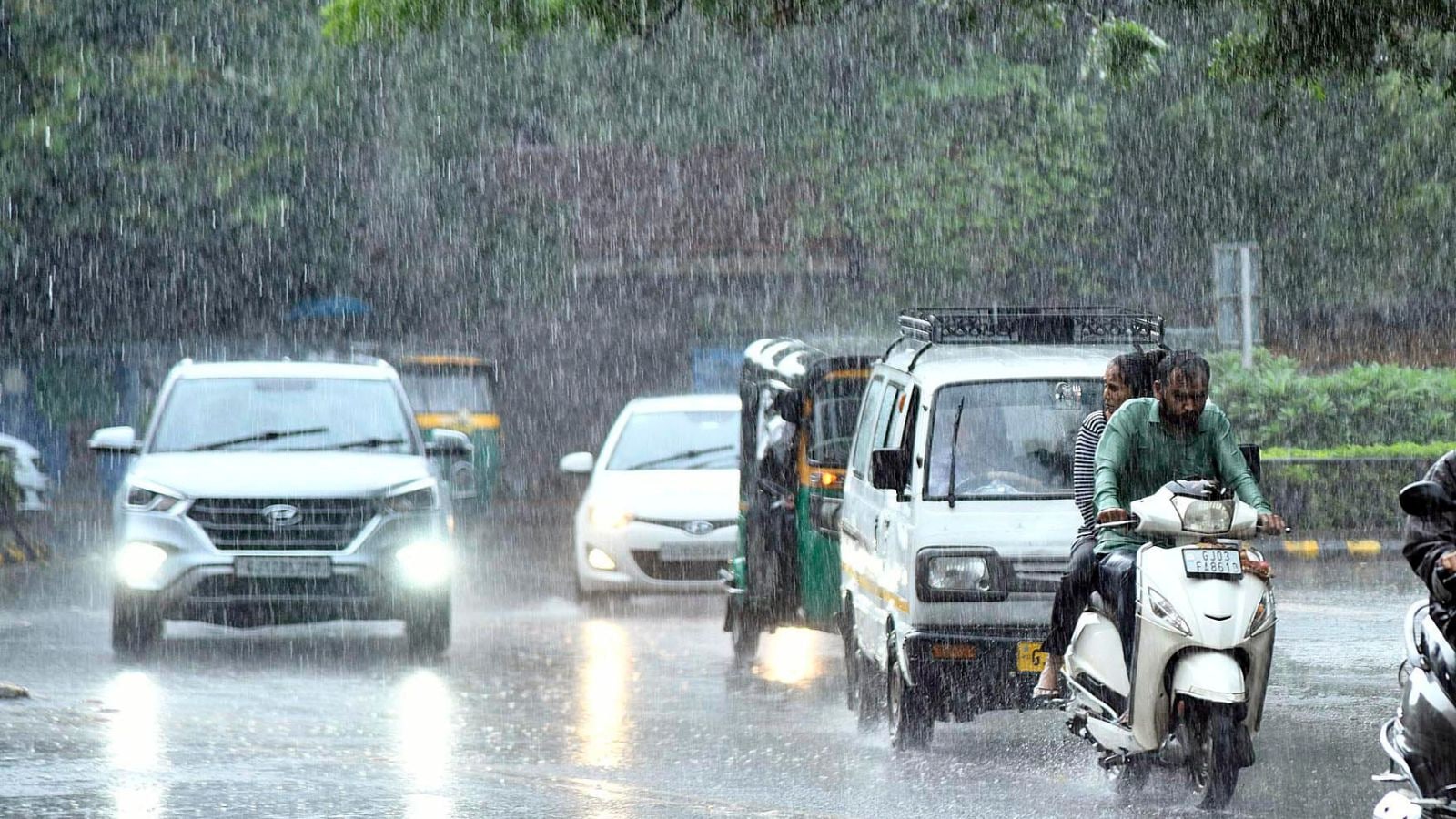 Gujarat likely to see more unseasonal rains, thunderstorms this week