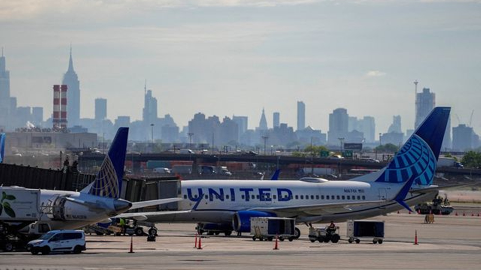 US FAA announces Newark flight cuts to reduce congestion | World News
