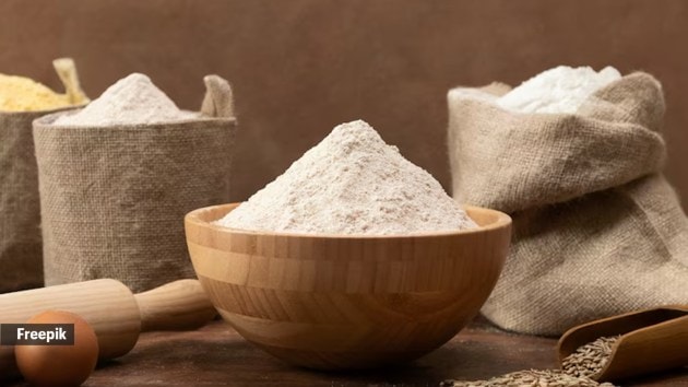 Janhvi Kapoor enjoys sweet potato paratha