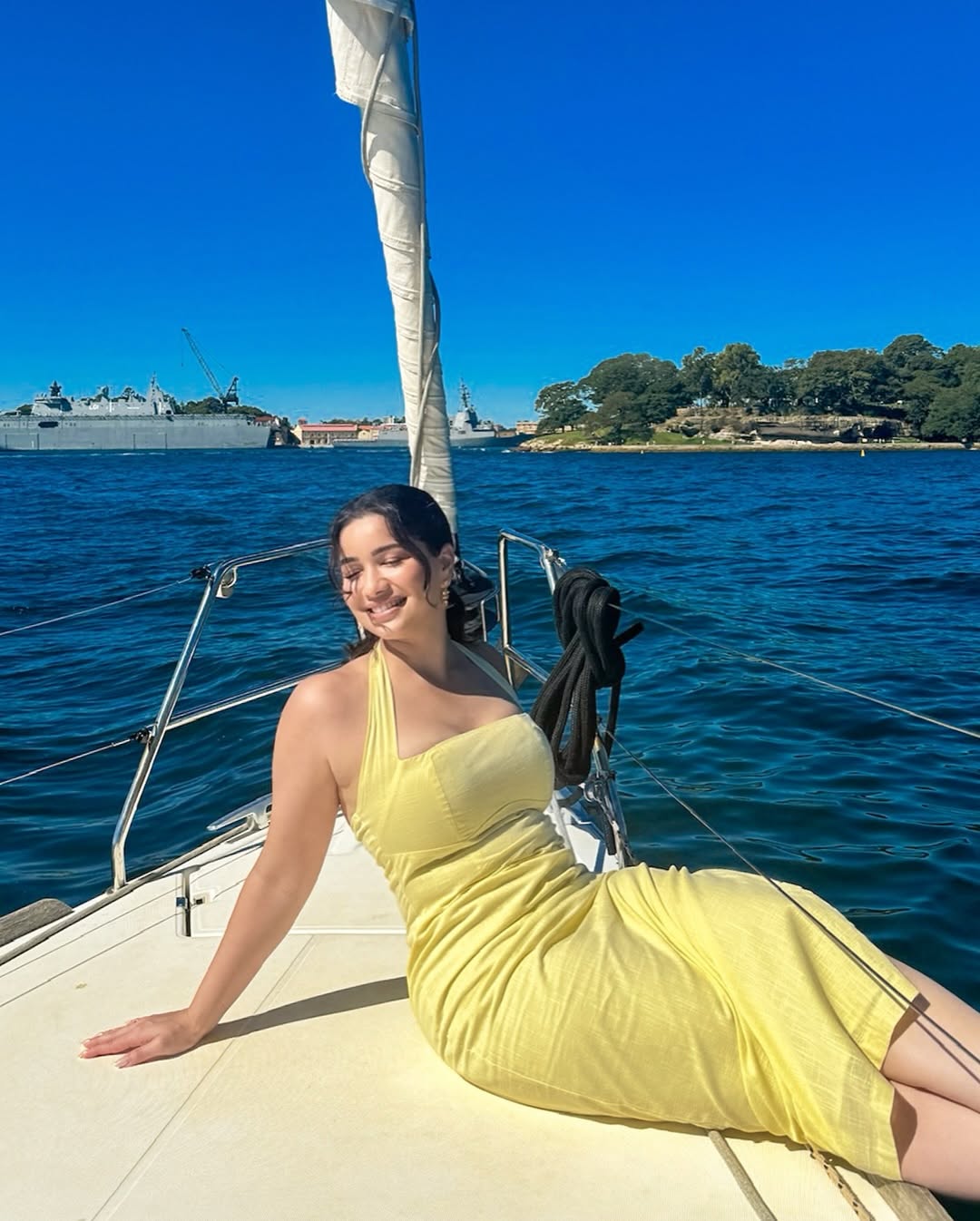 sara tendulkar graduation dress Ashley Lauren Formal Dresses Gold – Glass Slipper Formals